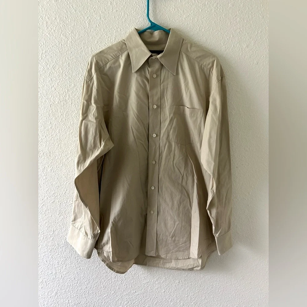 Banana Republic Men’s Button Up Shirt Size M Neutral Beige Casual Dress Shirt